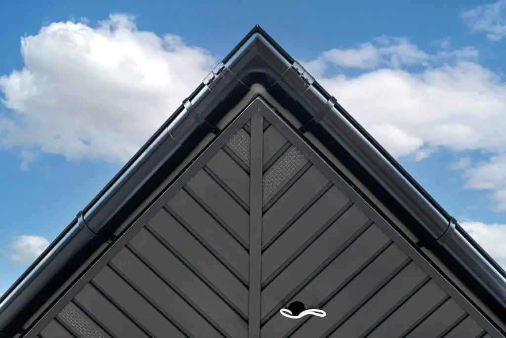 Hip Roof vs. Gable Roof: A Complete Roof Comparison Guide